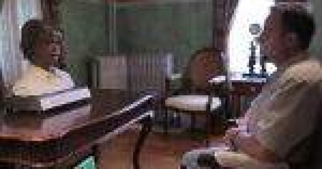 Bina48: robotul care GANDESTE, spune glume si imita mimica umana