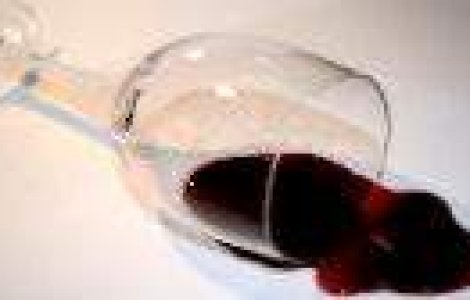 Cum ar fi sa spargi o sticla de Cognac de 50.000 de Lire?