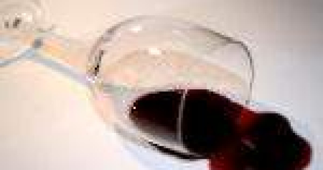 Cum ar fi sa spargi o sticla de Cognac de 50.000 de Lire?