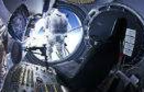 In cadere libera de la marginea spatiului