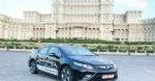 Opel Ampera, disponibil in Romania. Vezi pretul + costurile de intretinere