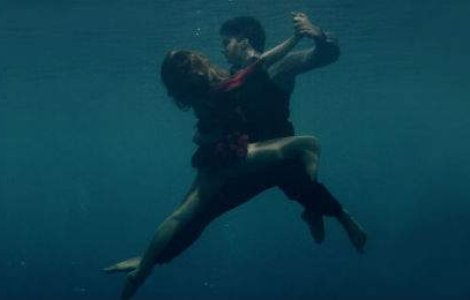 Senzualul tango subacvatic: 9 fotografii pline de erotism