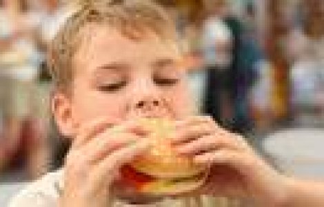 McDonald`s introduce hamburgerii 'alba-neagra' in China