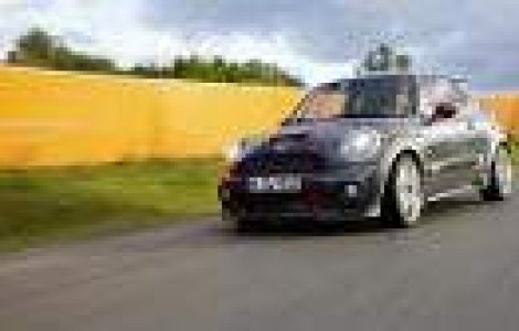 Curse pe sosea cu Mini JCW GP