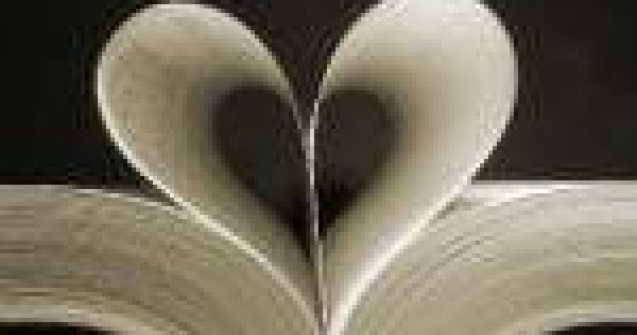  Top  Biblioteca perfecta: 30 de carti care nu trebuie sa iti lipseasca