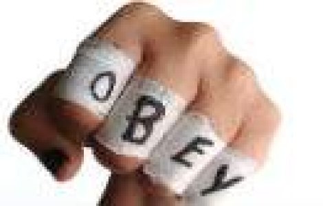 4 reguli nescrise ale transportului in comun pe care toata lumea le incalca