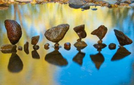 Uimitor! Pietre in echilibru imposibil