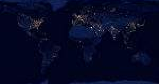 Pamantul vazut din spatiu noaptea: imagini captivante