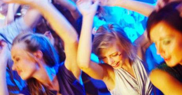 Revelion 2013: petreceri tematice, baluri sau party electronic. Tu ce alegi?