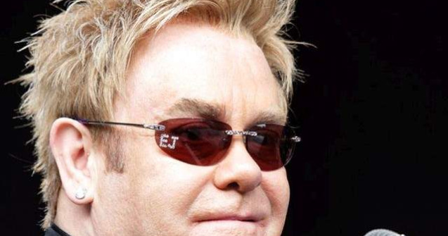 Elton John isi lanseaza propria companie de teatru