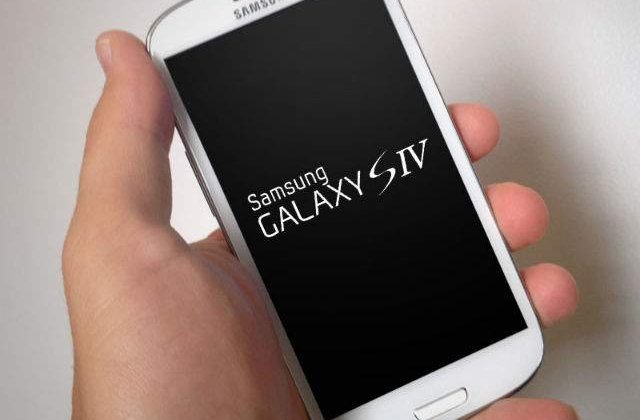Apple a egalat Samsung la numarul de smartphone-uri vandute