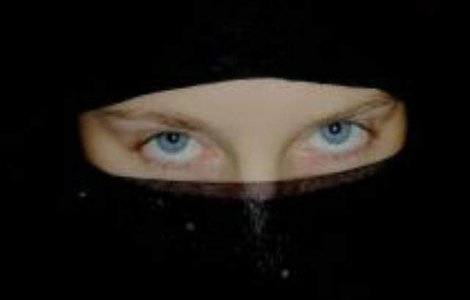 Femeile din grupul Stat Islamic nu au voie sa lupte