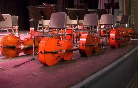  Video  Un cunoscut dirijor a MURIT pe scena, in timpul unui concert