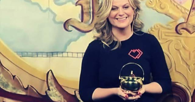  Video  Harvard: Actrita Amy Poehler, declarata femeia anului 2015