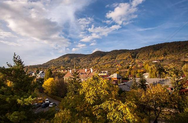 Locatii de BASM! Zece dintre cele mai FRUMOASE locuri din Romania