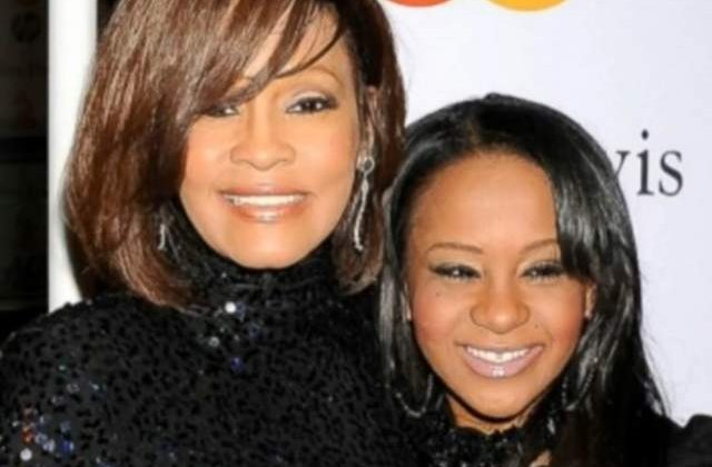 [Video] Fiica lui Whitney Houston, plasata in COMA indusa