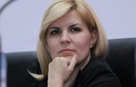 Elena Udrea: Ma simt mai in siguranta supravegheata de politie