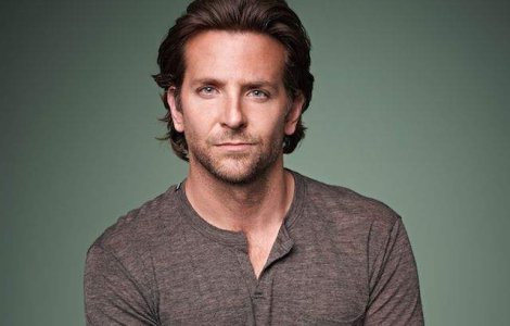 Actorul Bradley Cooper se va muta cu iubita sa la Londra