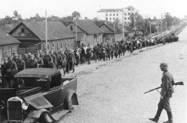 Dupa 73 de ani! Rusia ar putea solicita Germaniei reparatii de razboi