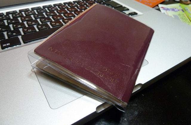 Rusii vor putea intra in Ucraina doar cu pasaportul