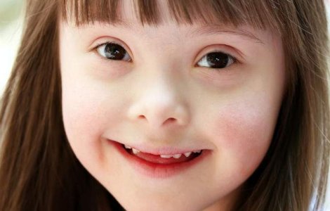  Video  O fetita cu sindromul Down a uimit lumea cu talentul ei