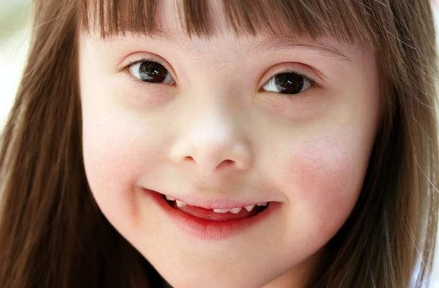 [Video] O fetita cu sindromul Down a uimit lumea cu talentul ei