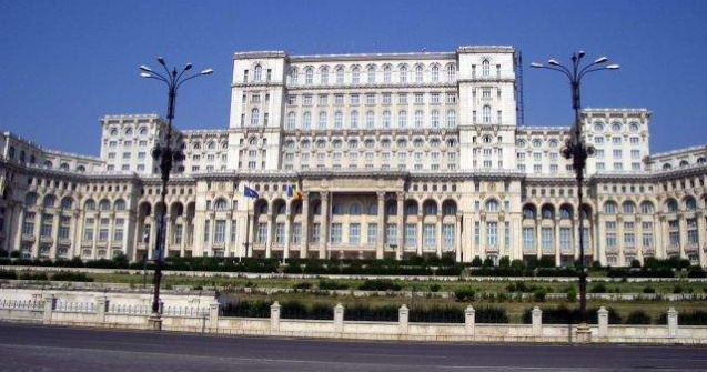 O expozitie ce surprinde farmecul Bucurestiului, la Otopeni