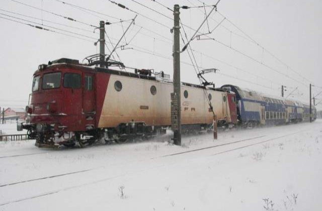 [UPDATE] Aproape 30 de trenuri, anulate din cauza conditiilor meteo