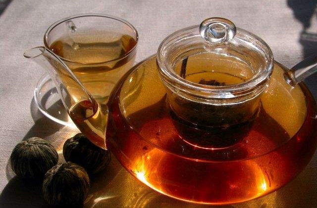 Scapa de DURERI intr-un mod natural! Zece leacuri pentru CURATAREA rinichilor