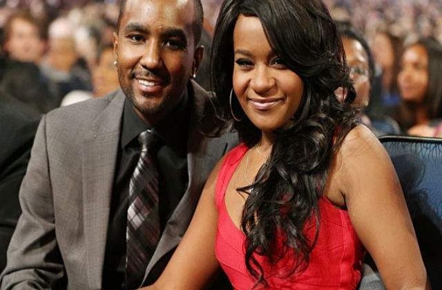 Iubitul lui Bobbi Kristina Brown este anchetat de politistii americani