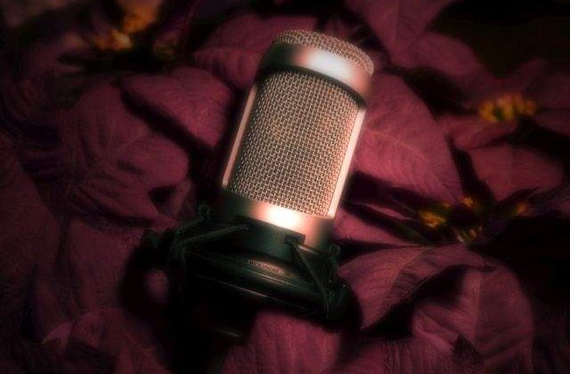 Sunt PERFECTE pentru luna iubirii! Top 10 Cele mai INDRAGITE cantece de dragoste