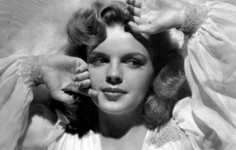  Top  8 personalitati care au avut totul, dar au murit in saracie