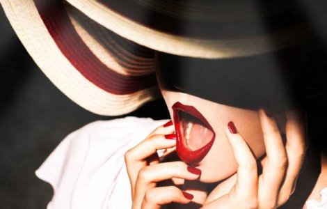  Top  TOP 10 lucruri bizare pe care nu le stiai despre vedetele favorite