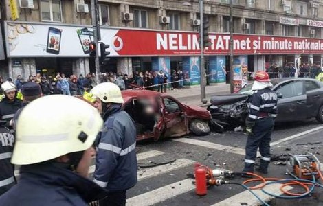  Video  Accident extrem de GRAV in Capitala: Doi morti si sase raniti