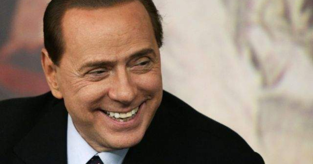 O romanca RECUNOASTE ca primea bani la petrecerile lui Berlusconi