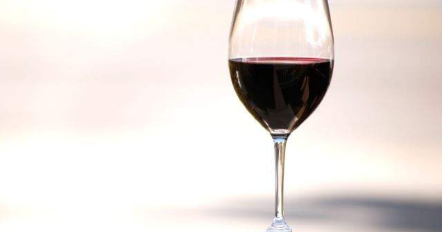 Patronatul Vinului cere eliminarea accizei pentru vinurile spumante