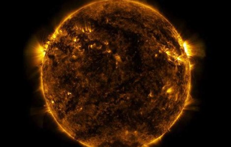  Video  5 ani din viata Soarelui: un timelapse fabulos