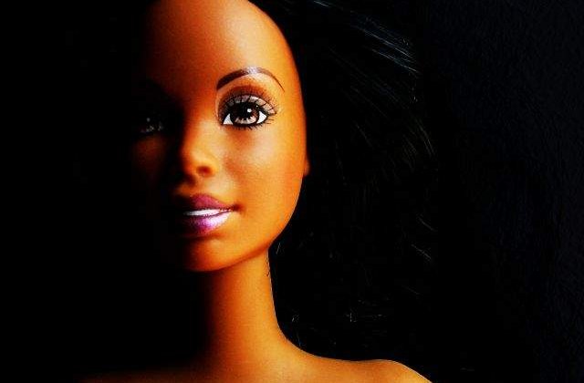 Un producator de jucarii va lansa o versiune interactiva a papusii Barbie