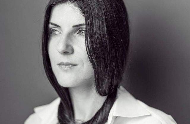 Chris Simion, turneu de lansare UNIC in Romania