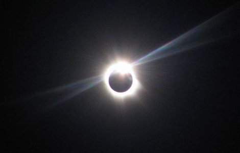 Eclipsa partiala de soare, vizibila si din Romania