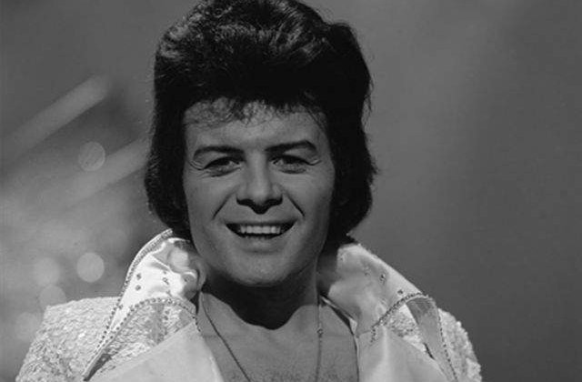 Cantaretul Gary Glitter, condamnat la 16 ani de inchisoare pentru pedofilie