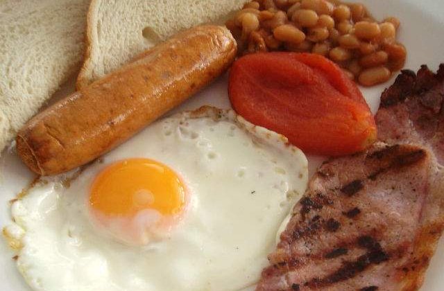 Consuma-le fara griji! Ce alimente bogate in GRASIMI trebuie sa mananci