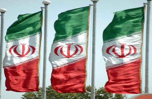 Iranul respinge indemnul lui Obama privind inghetarea programului nuclear iranian