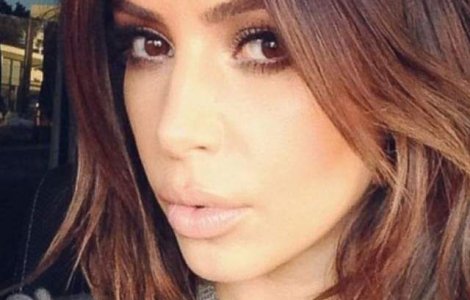 Kim Kardashian va sustine un recital de pian