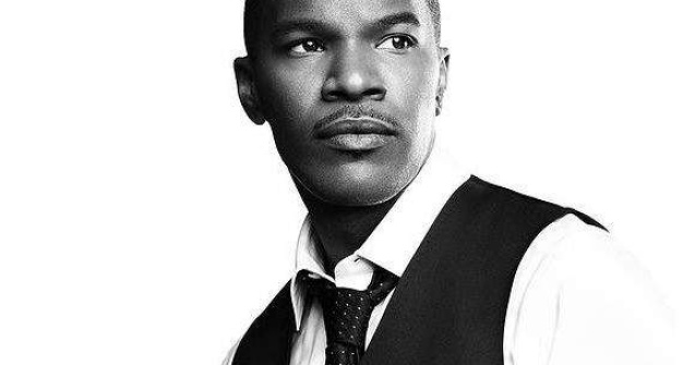 Jamie Foxx , abandonat de ambii parinti la varsta de 7 luni