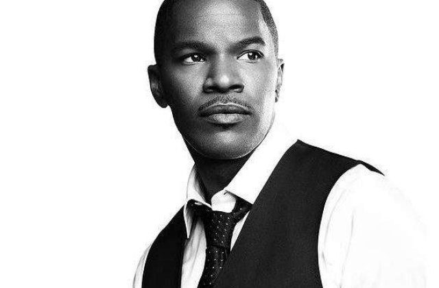 Jamie Foxx , abandonat de ambii parinti la varsta de 7 luni