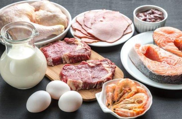 Iti dau ENERGIA de care ai nevoie! Cele mai BUNE alimente bogate in proteine