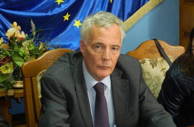 Ambasadorul Irlandei la Bucuresti, transportat de urgenta la spital