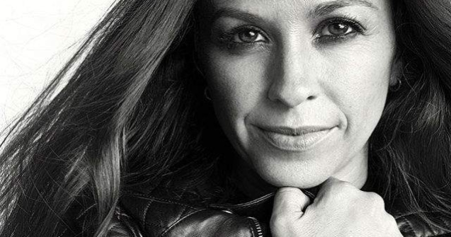 Alanis Morissette scrie o carte de dezvoltare personala