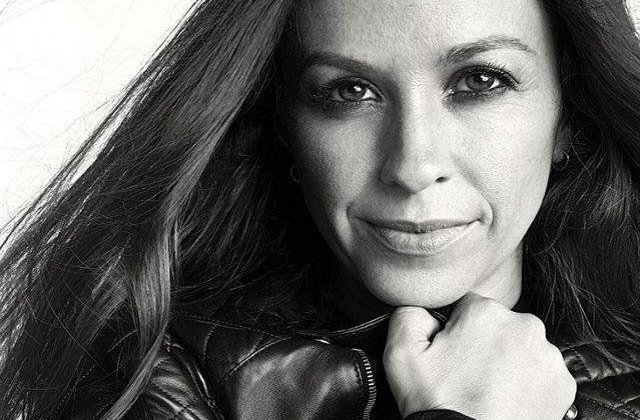Alanis Morissette scrie o carte de dezvoltare personala